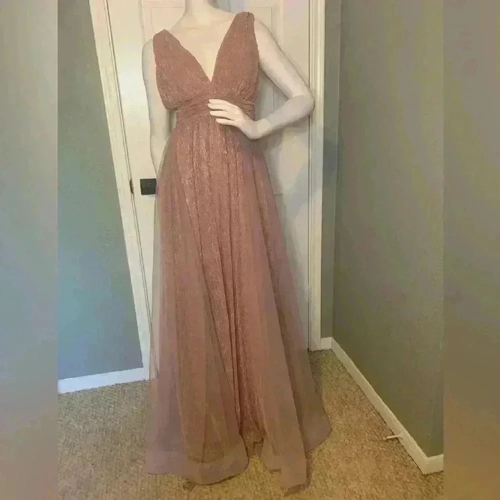 Fashion Nova Berry Metallic Elegant Formal/Prom Dress Small K-11